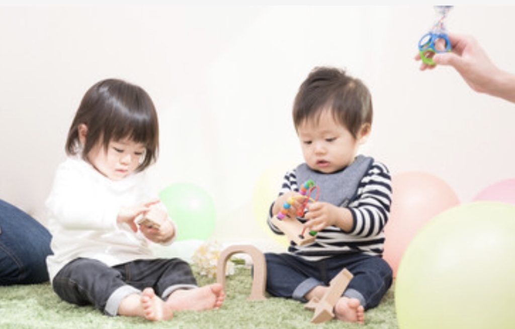 子育てサークル「りんごあめ」